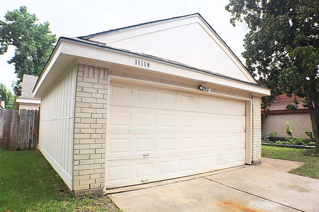Photo of 11118 High Star Drive