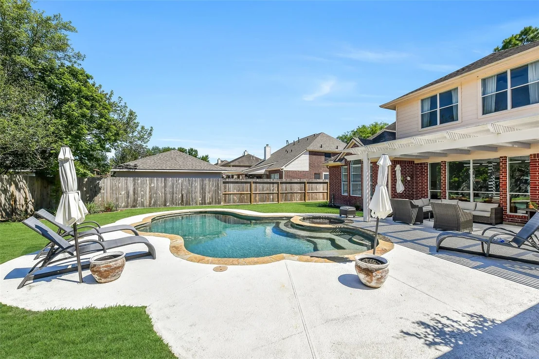 Photo of 2864 Everett Drive