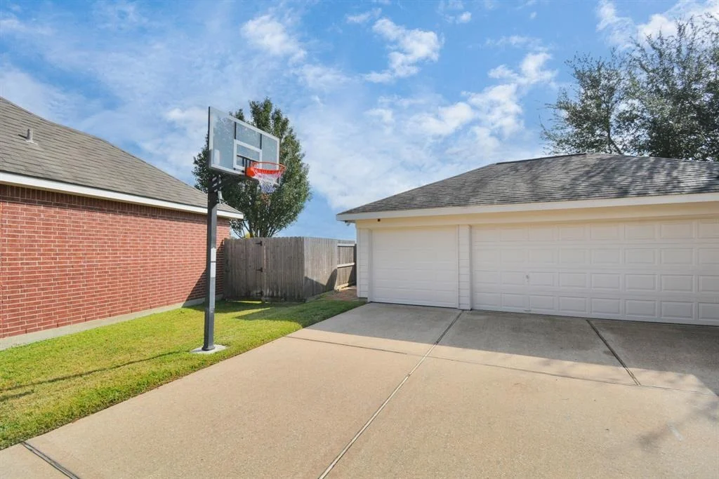 Photo of 6315 Stone Trail Lane