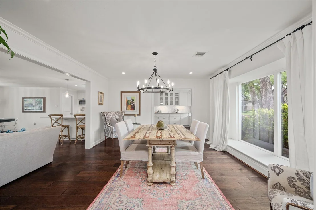 Photo of 14511 Oak Bend Drive