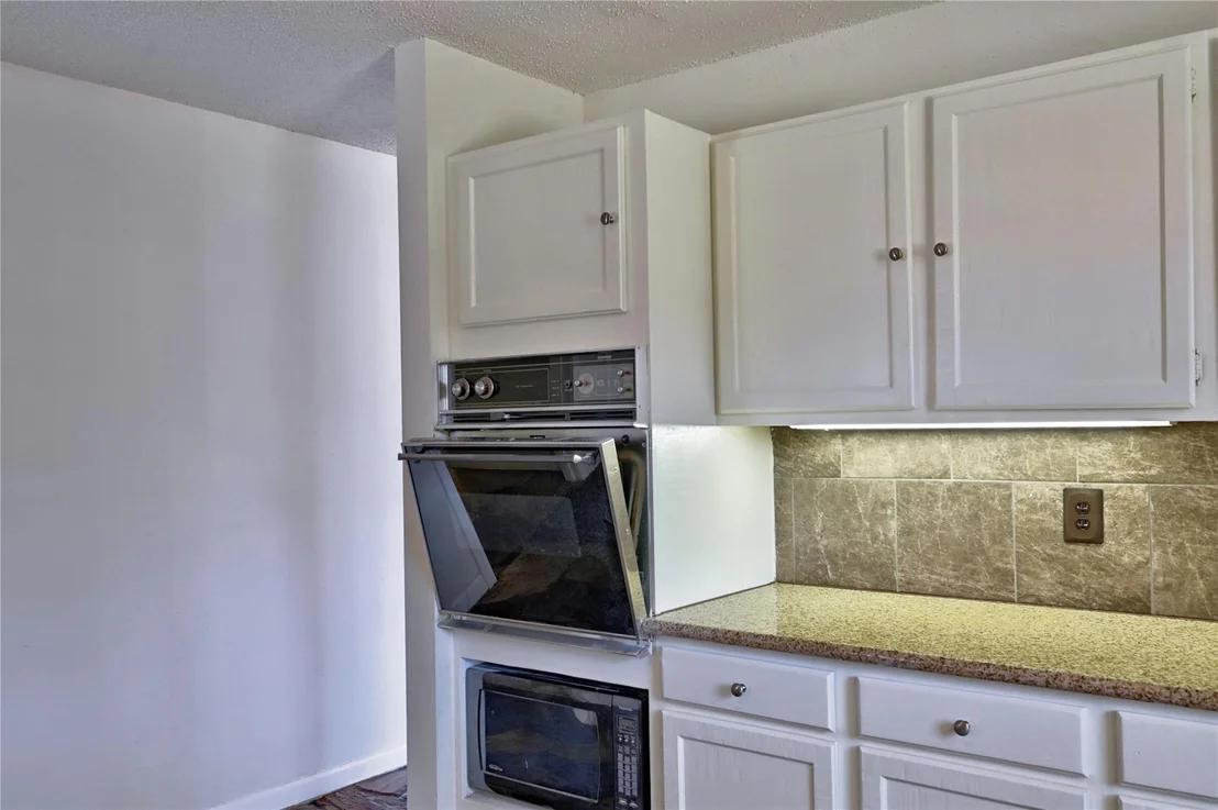 Photo of 15823 Stagecoach Road