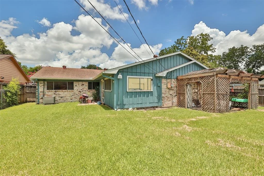 Photo of 2805 Huckleberry Lane
