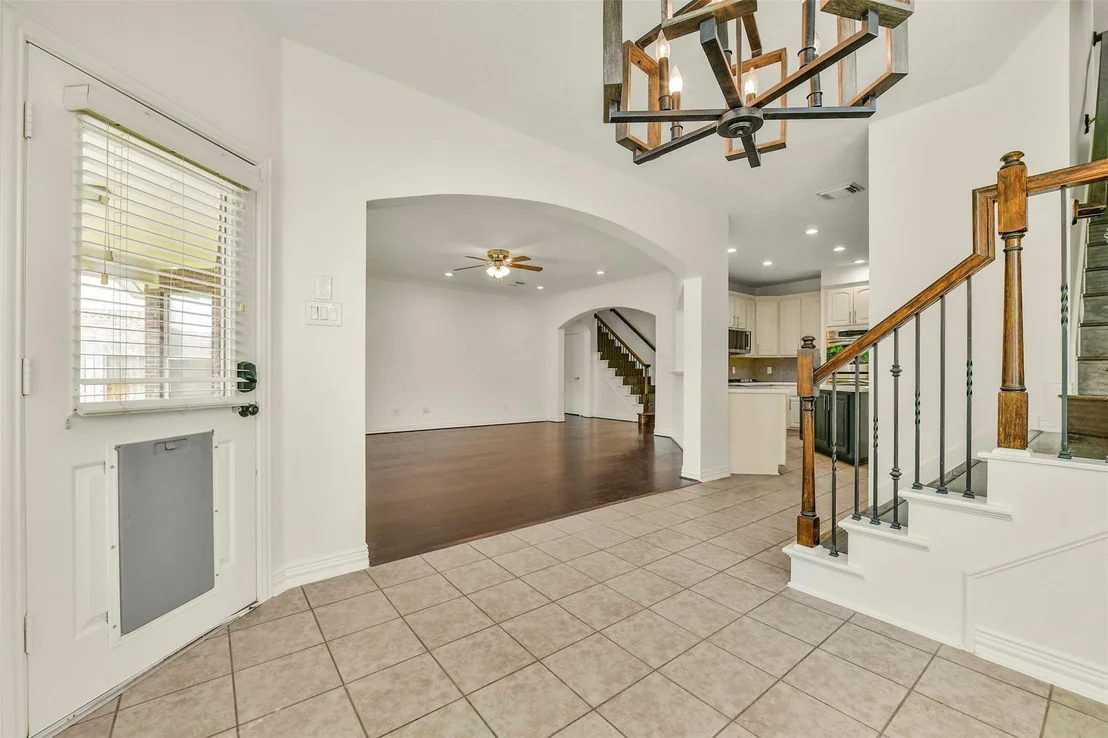 Photo of 2806 Capecrest Drive