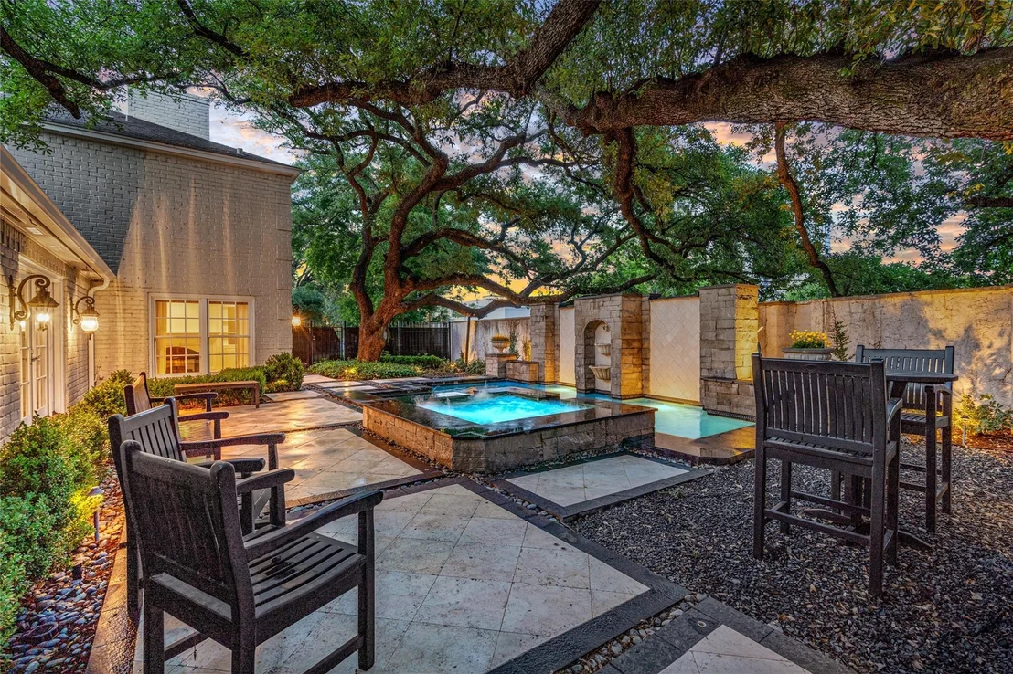 Photo of 2105 Del Monte Drive