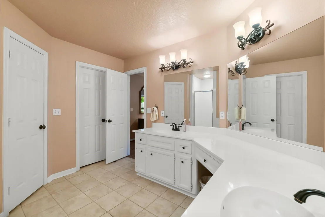 Photo of 292 Apple Valley Drive