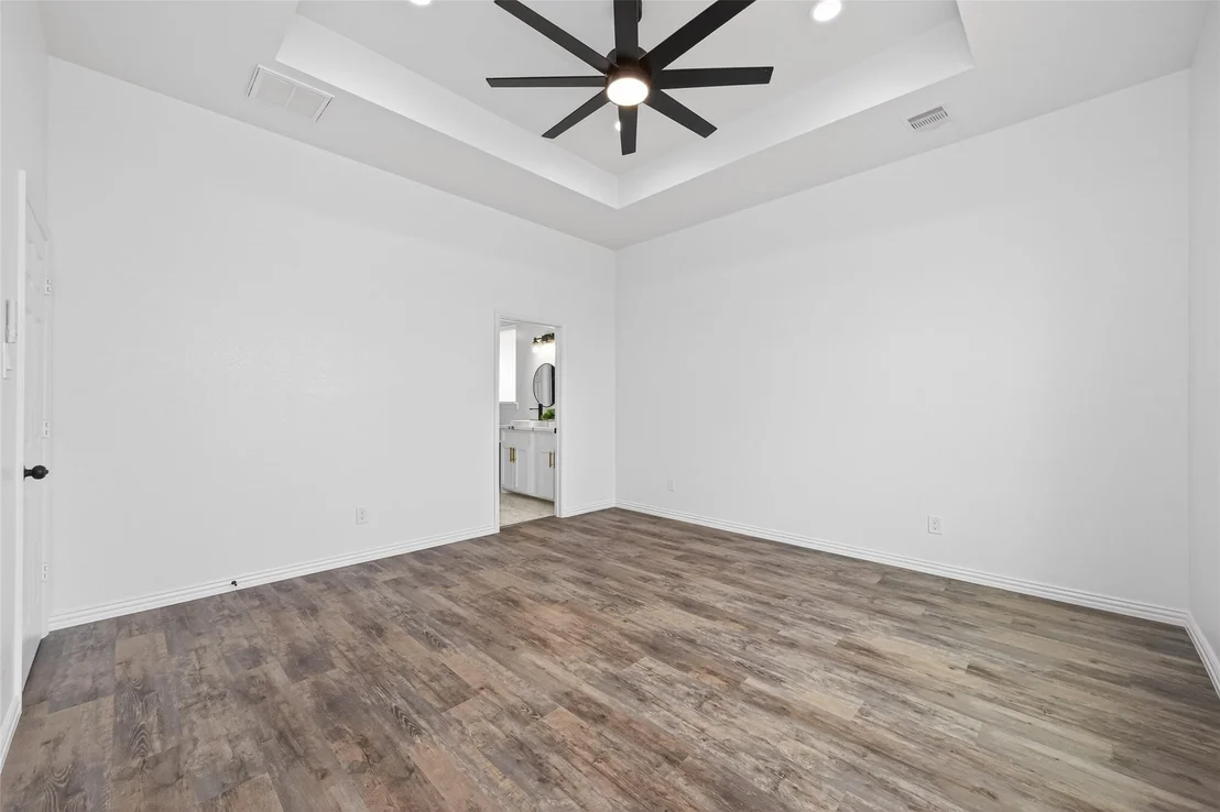 Photo of 1105 Peter Pine Street