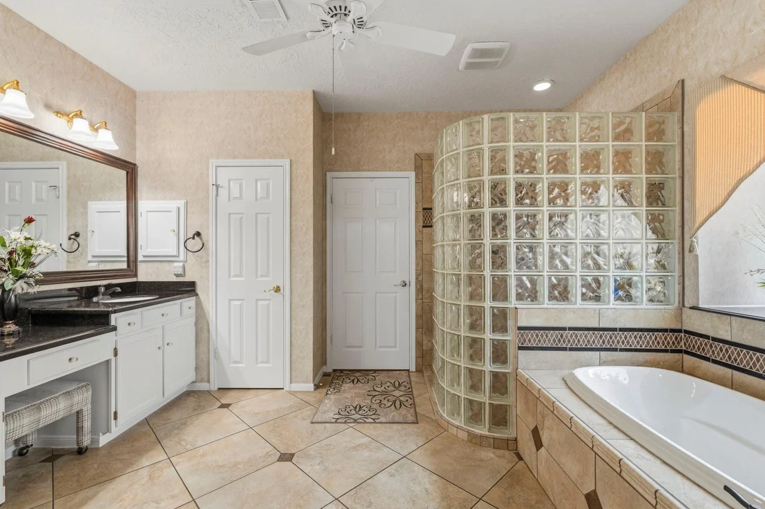 Photo of 23027 Red River Drive