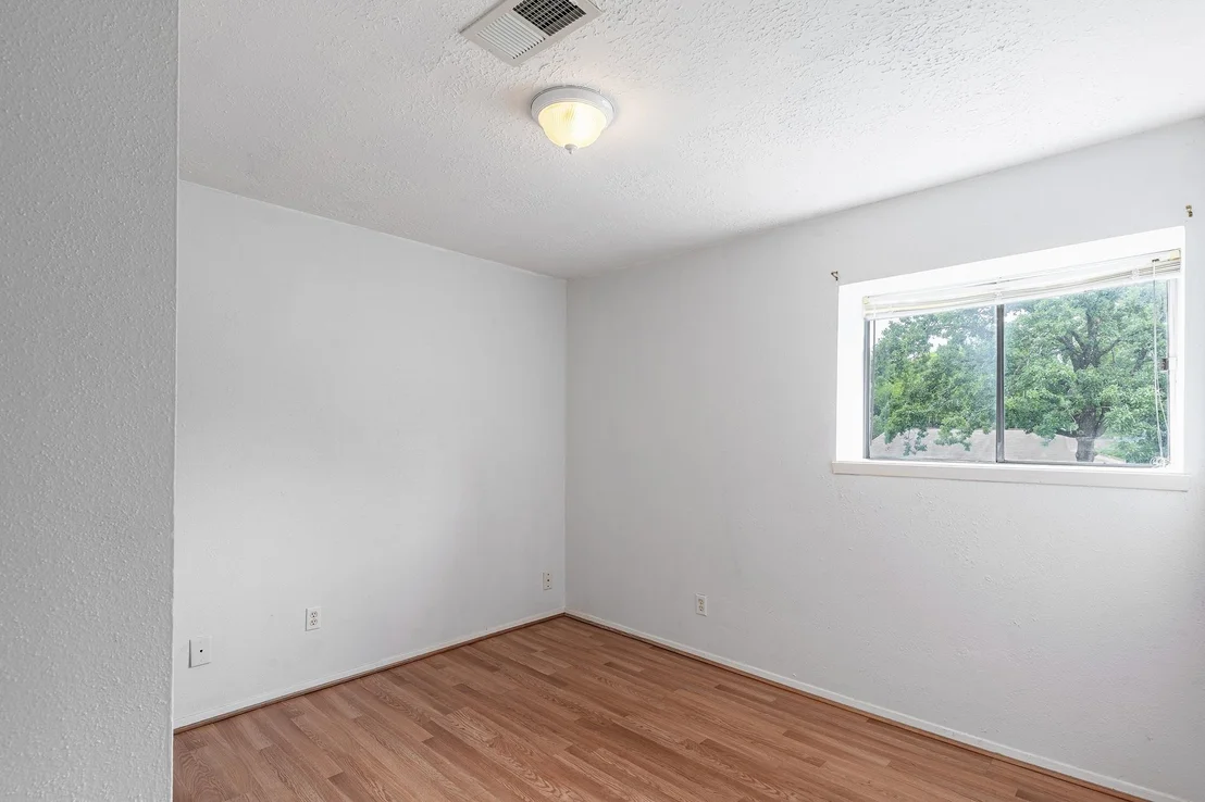 Photo of 4423 Mossygate Drive