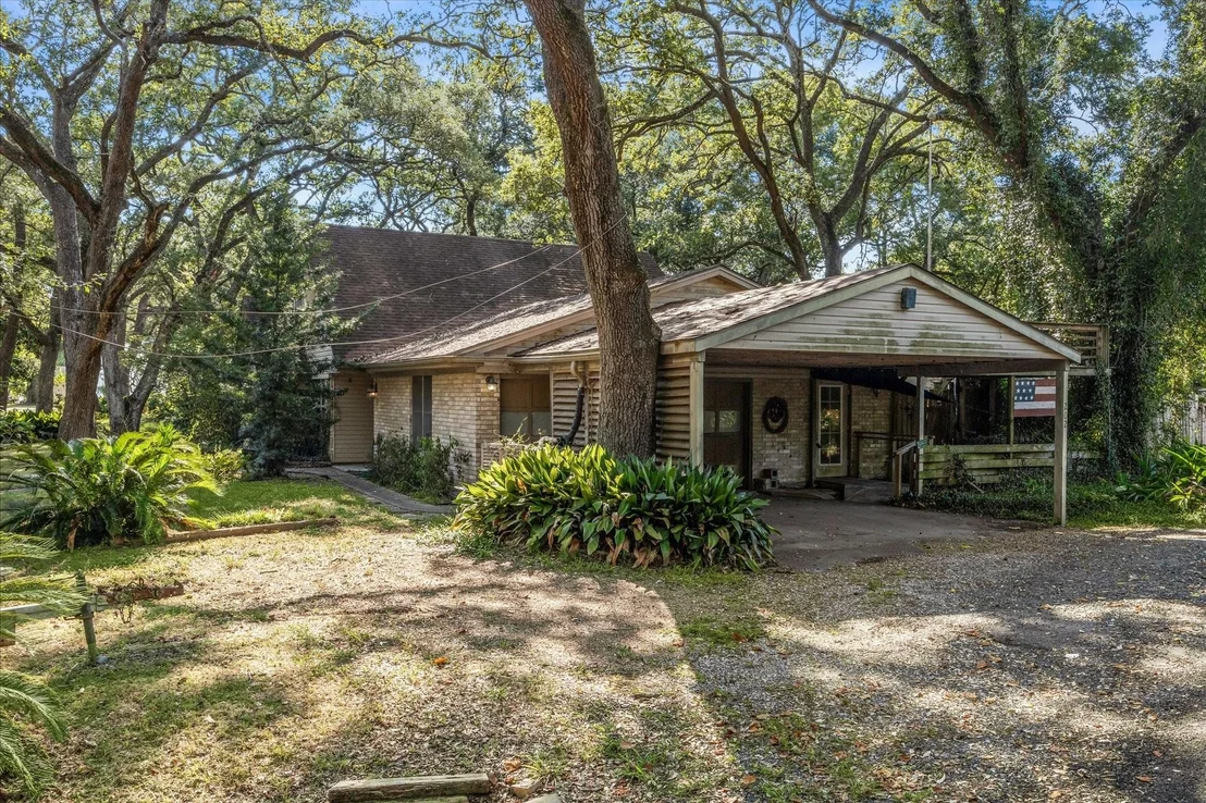 Photo of 202 Hardy Street