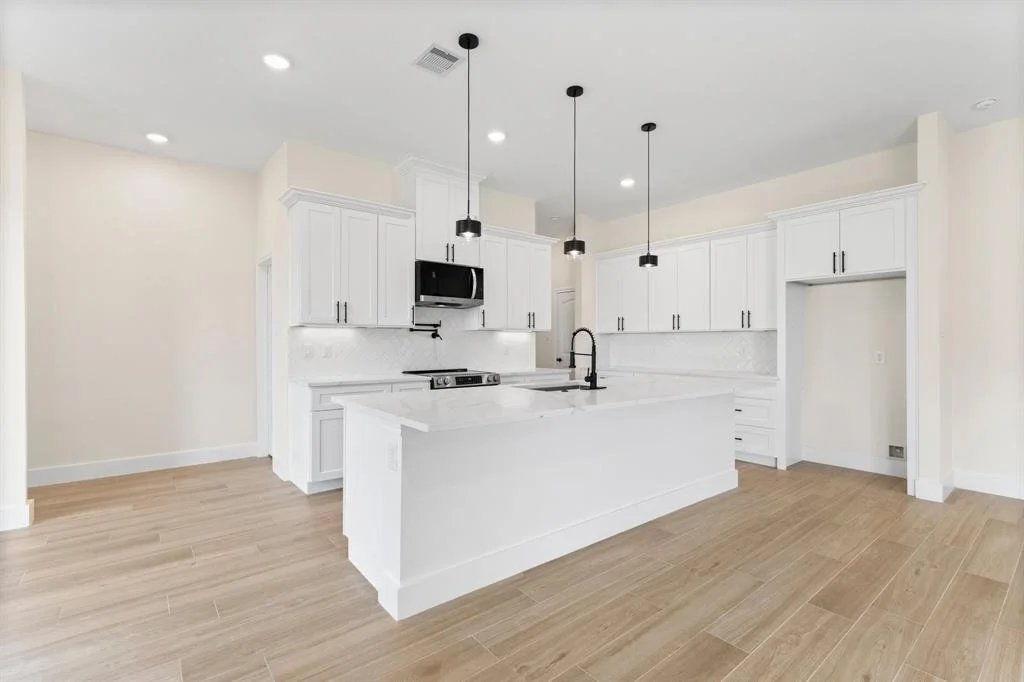 Photo of 10310 Sunset Lane
