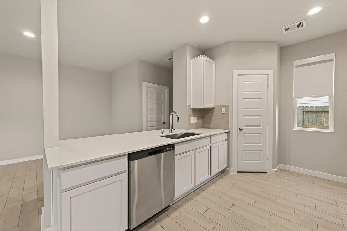 Photo of 2922 Valeria Drive