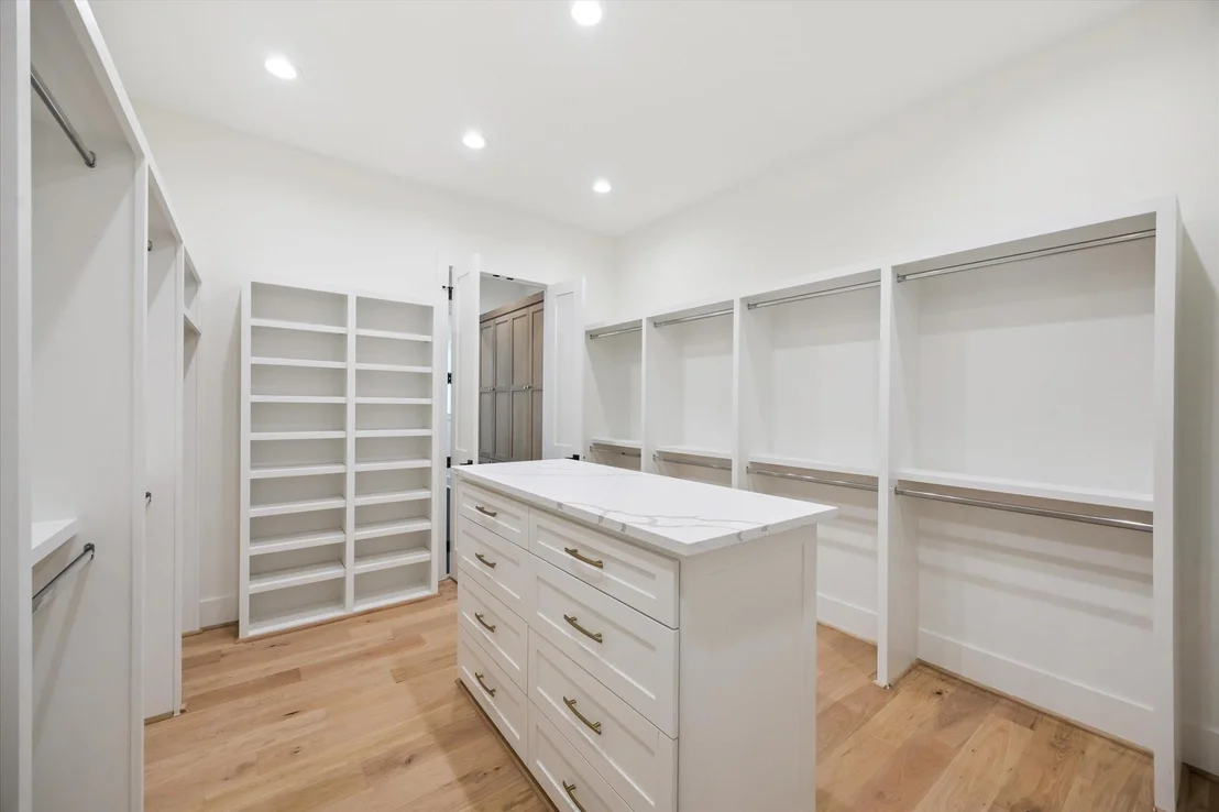 Photo of 938 Gardenia Drive