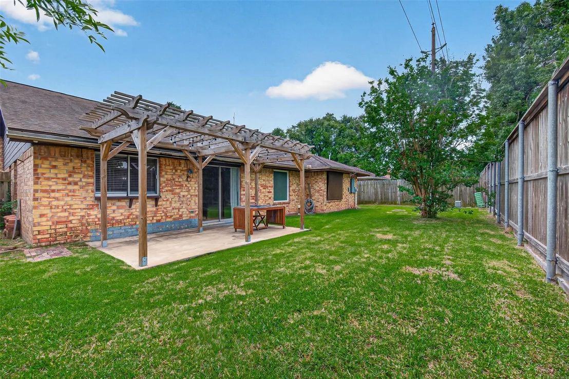 Photo of 2215 Fort Laramie Drive