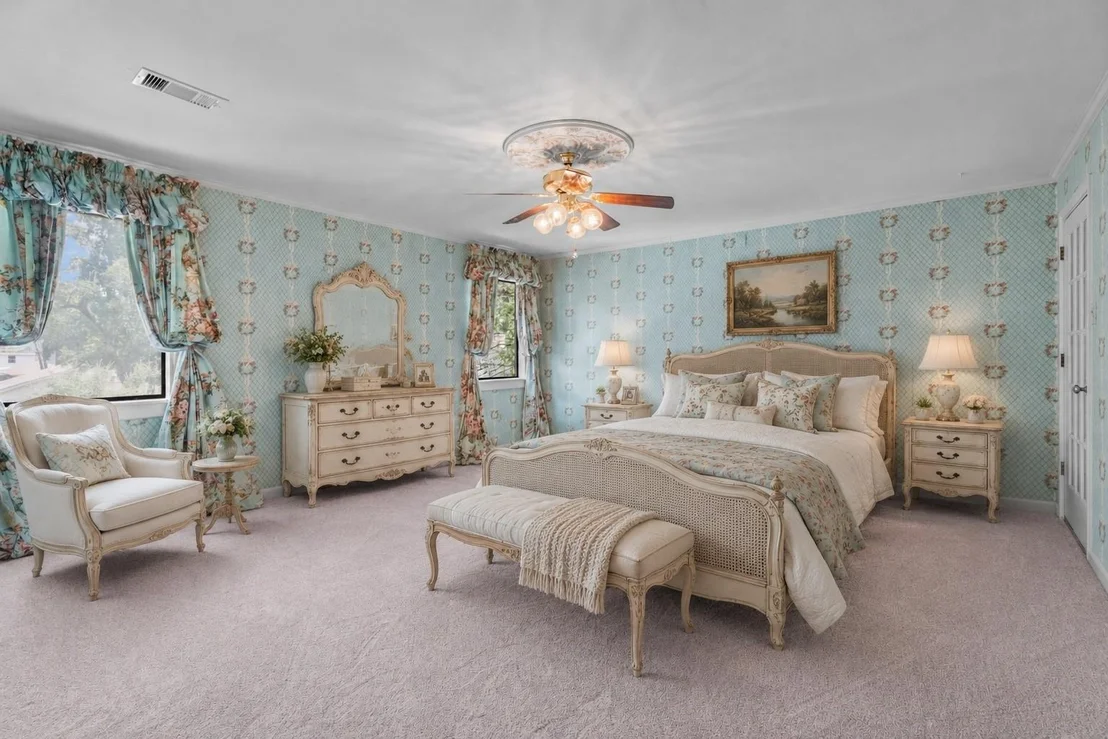 Photo of 6106 Larkmount Drive