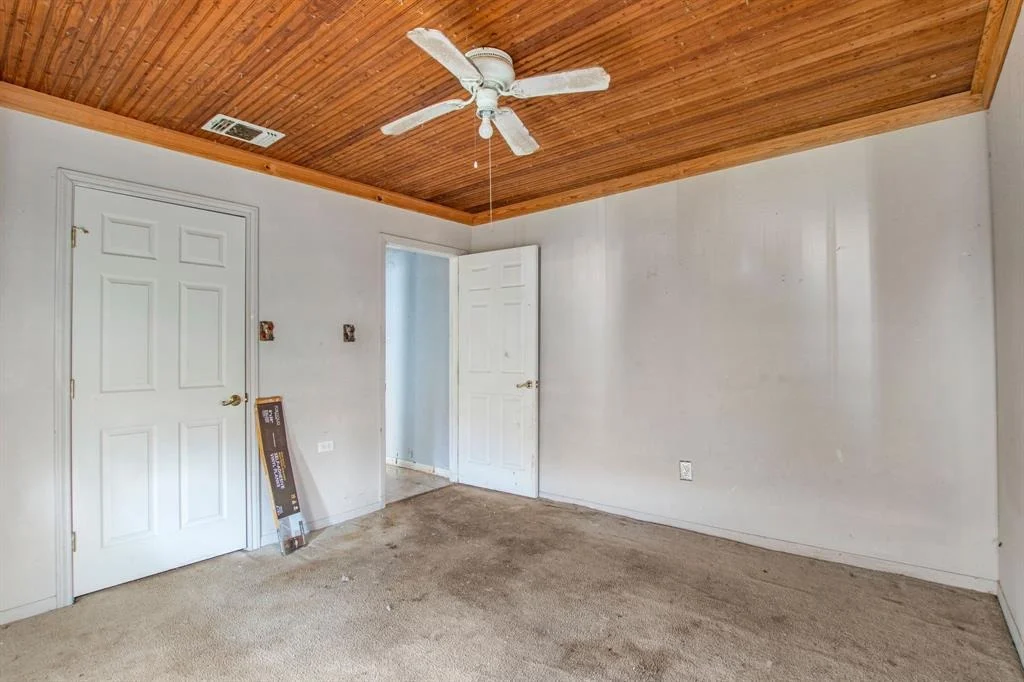 Photo of 100 E Austin Street