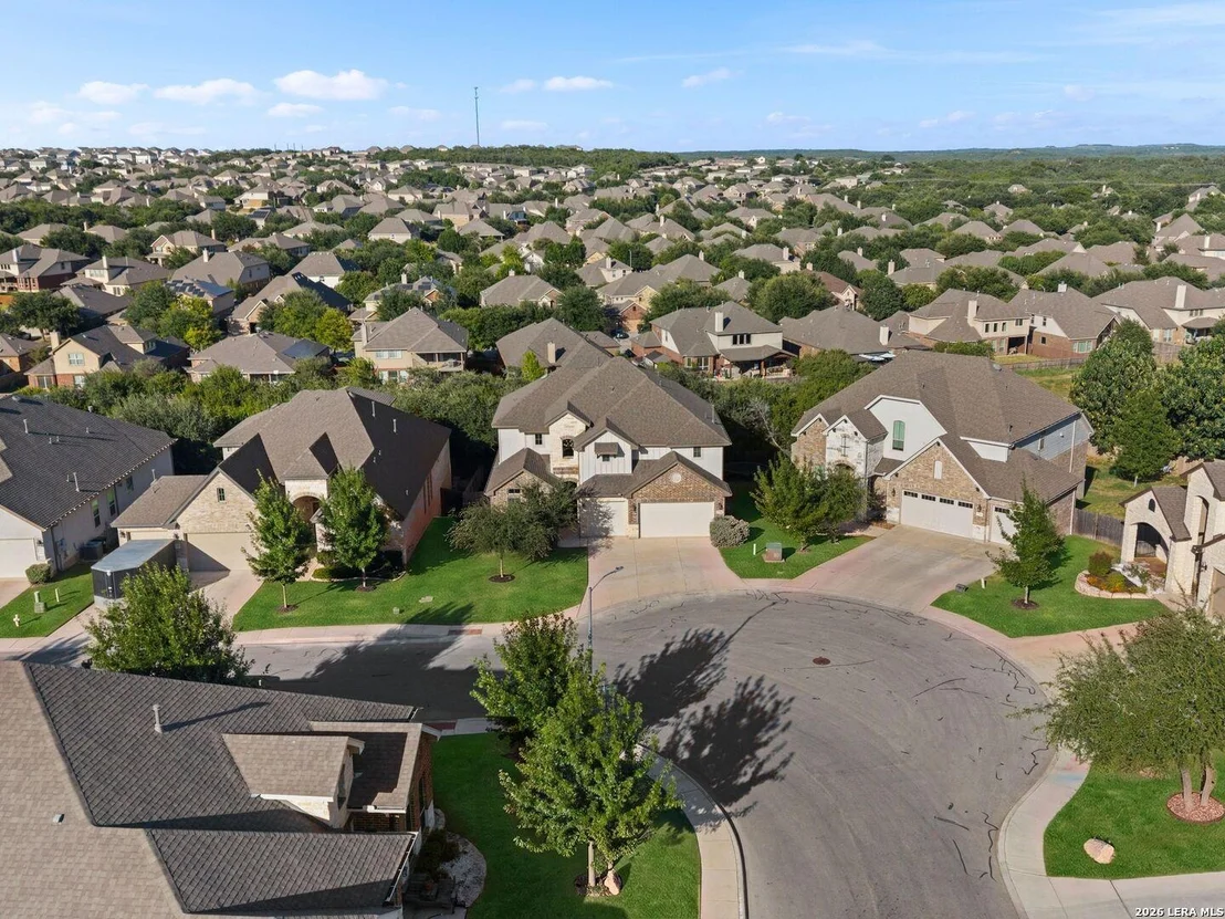 Photo of 27106 Falls Cv