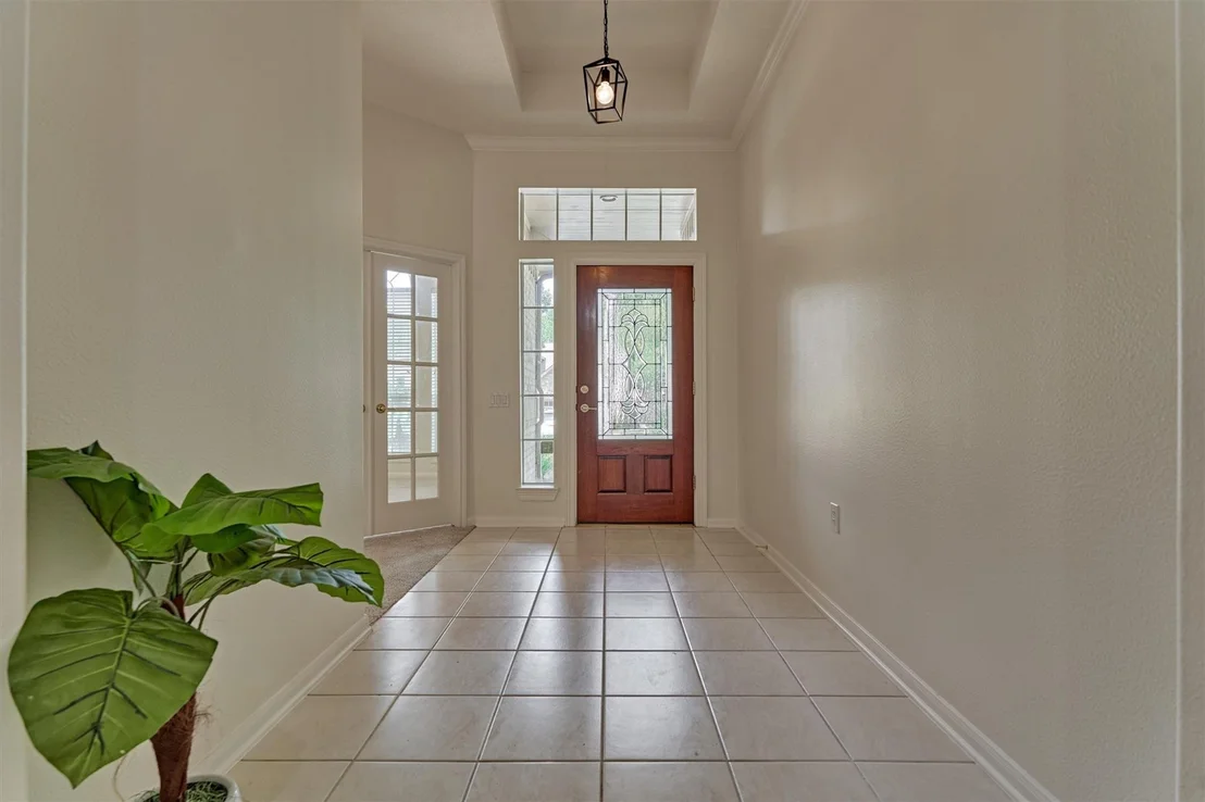 Photo of 27 S Belfair Place