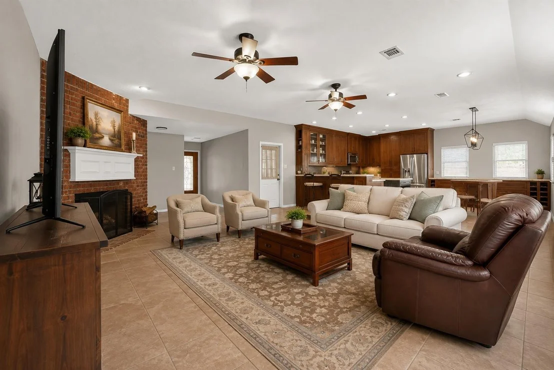 Photo of 7303 Oak Bluff Drive