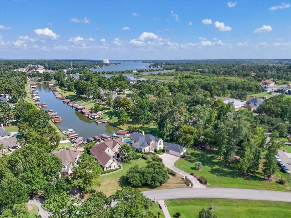 Photo of 18911 Mystic Point