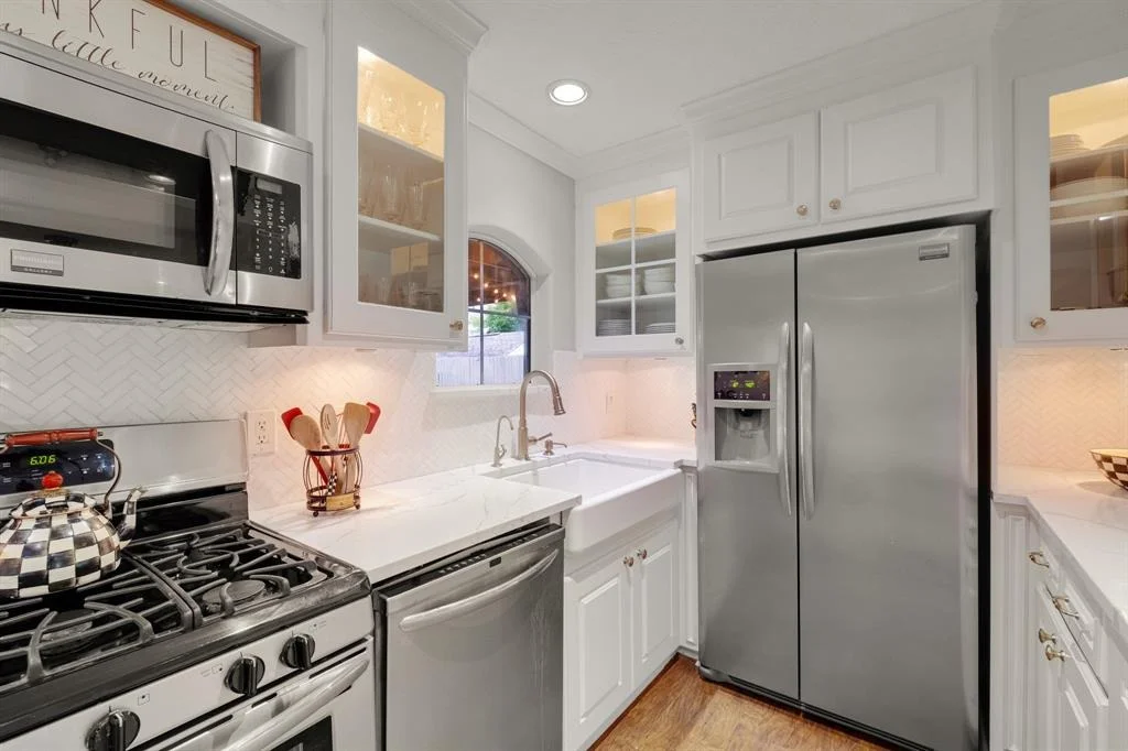 Photo of 1838 Saxon Drive