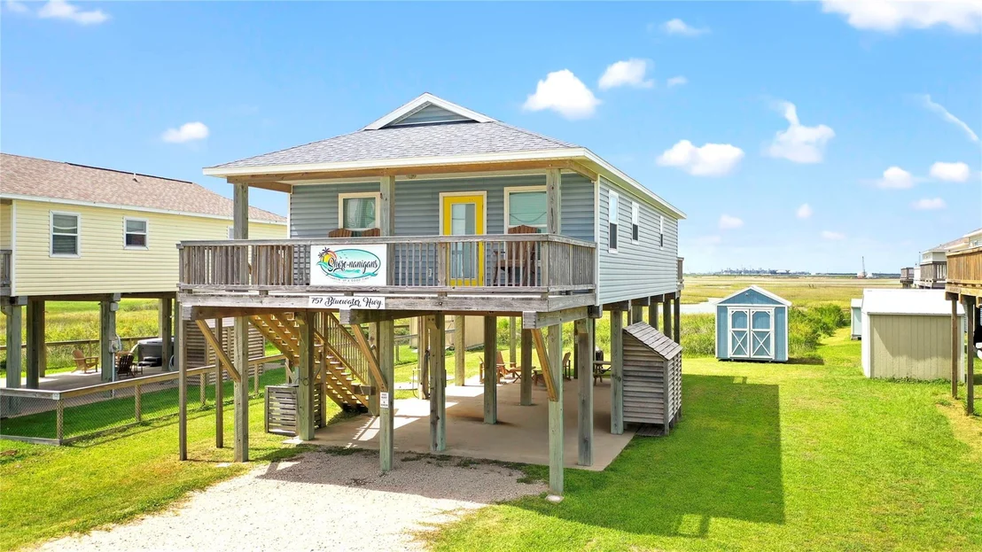 Photo of 757 Bluewater Highway