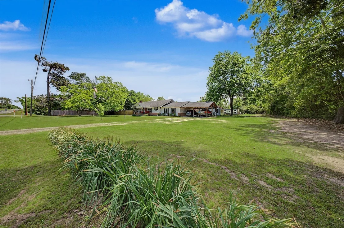 Photo of 1442 Johnson Drive