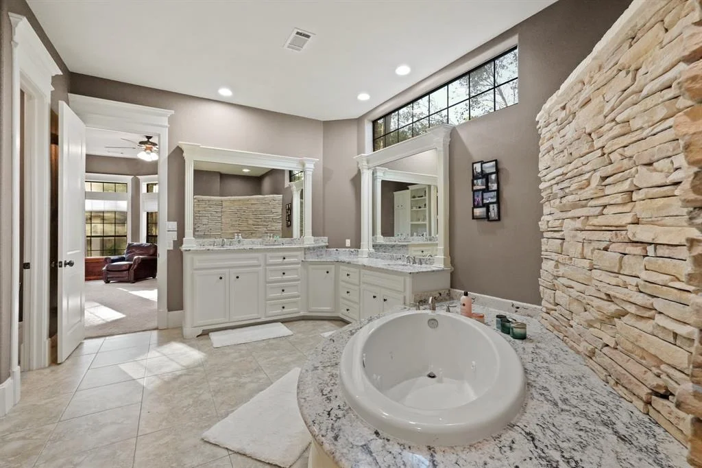 Photo of 28603 Waterbend Court