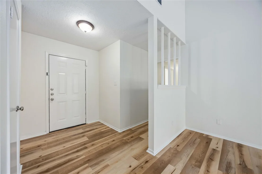 Photo of 1002 Oxborough Drive