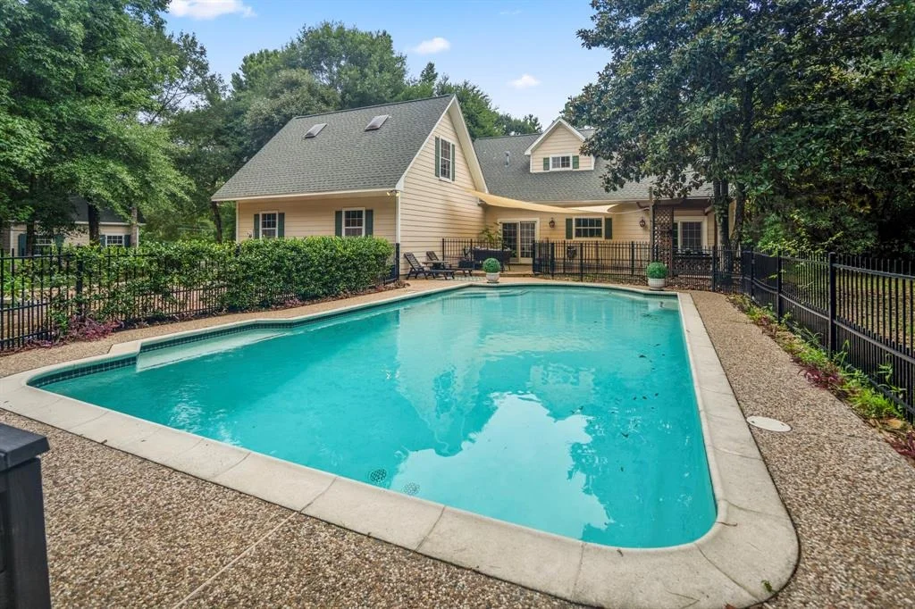 Photo of 107 Central Trace Drive