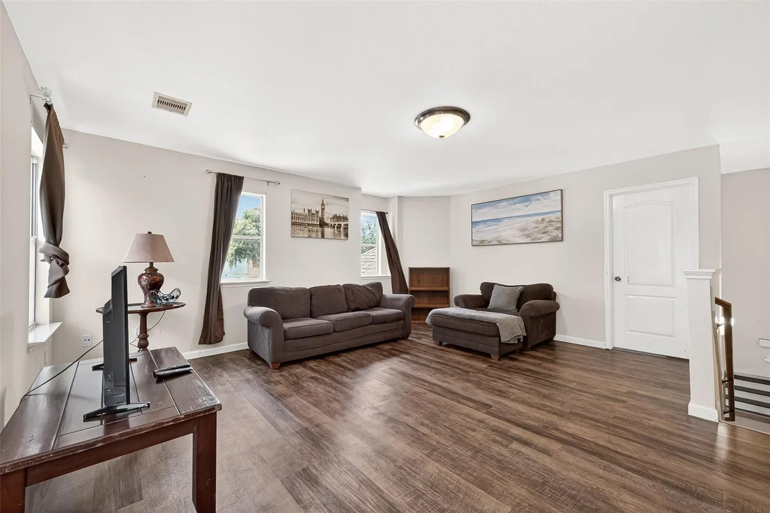 Photo of 18902 Remington Park Drive