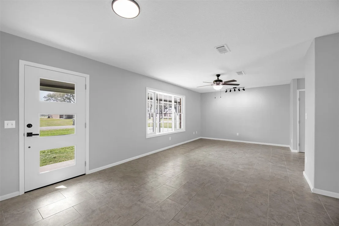Photo of 605 Helms Avenue