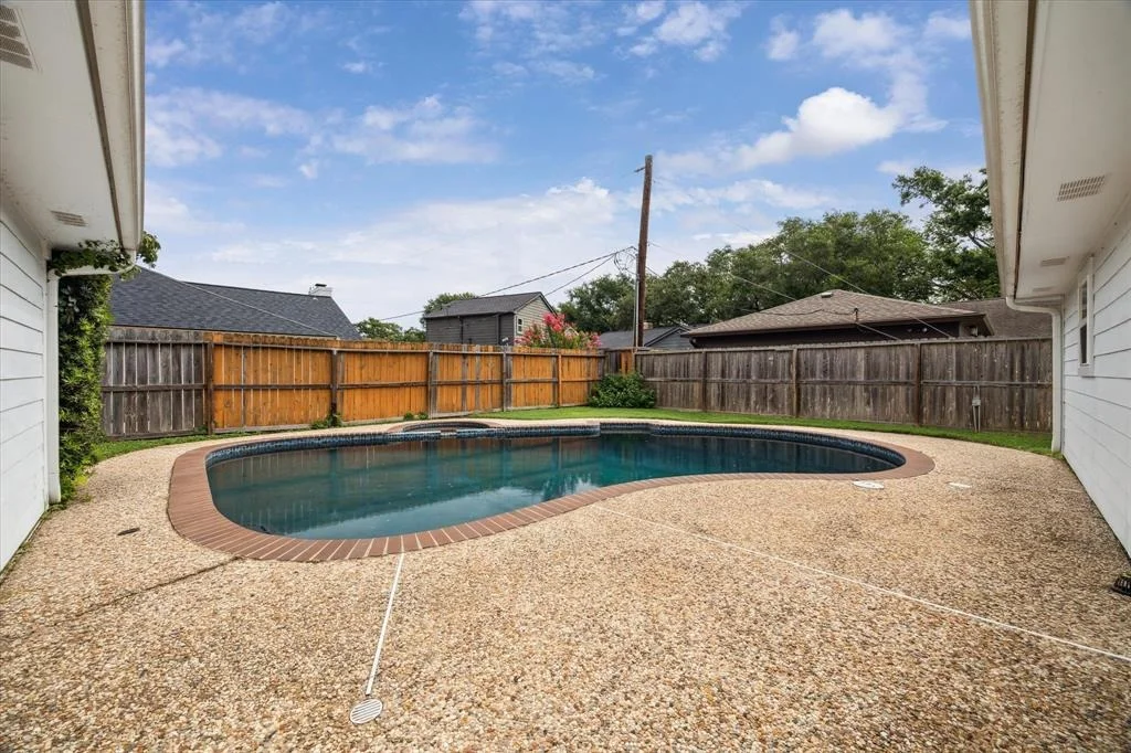 Photo of 2902 Triway Lane