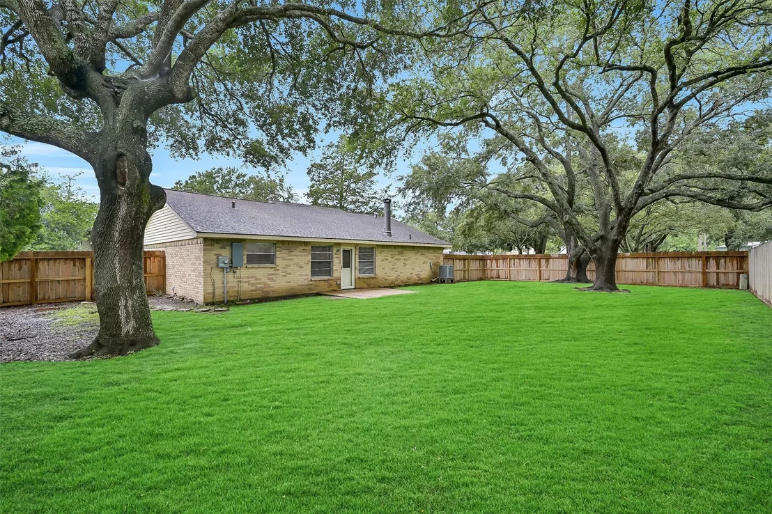Photo of 502 Dawn Drive