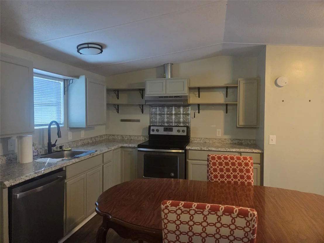 Photo of 1216 Cardinal Lane