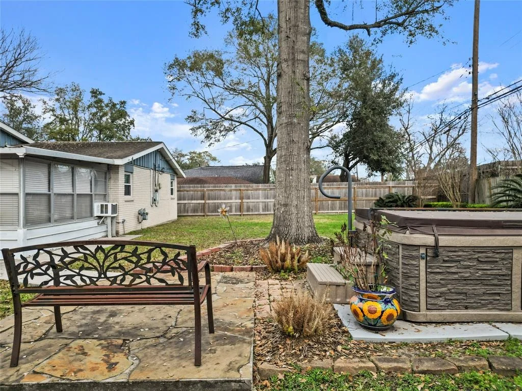 Photo of 5419 Saxon Drive