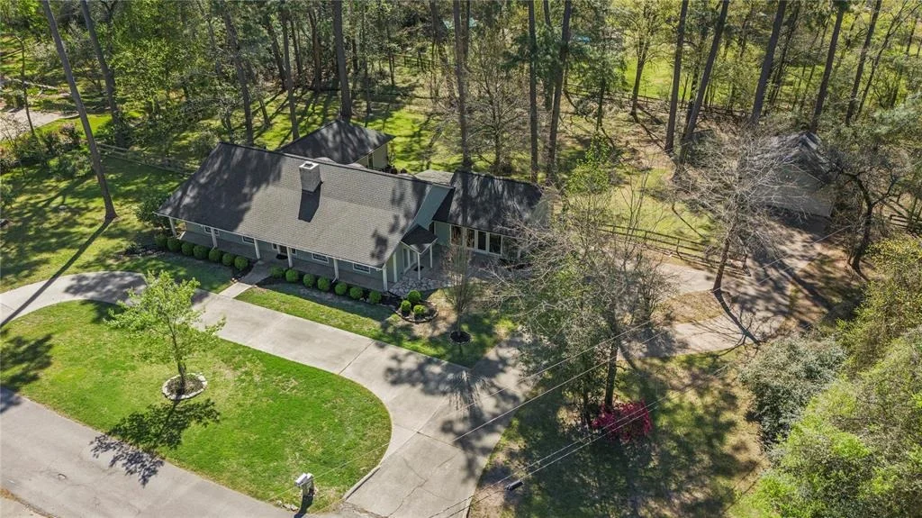 Photo of 23202 Rosewood Trail