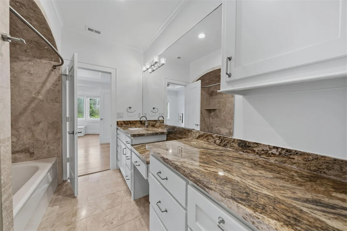 Photo of 11714 Memorial Drive