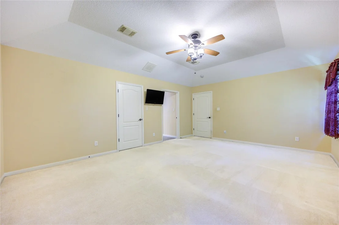 Photo of 391 Skipper Lane