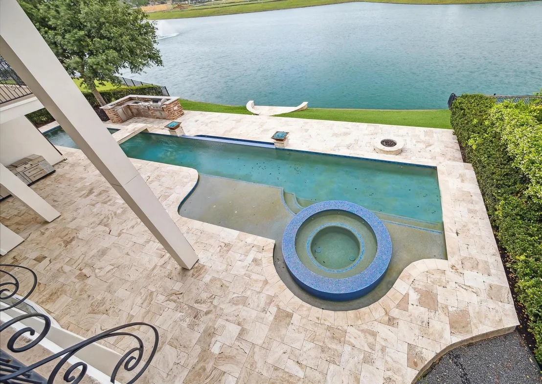 Photo of 38 Enclave Manor Drive