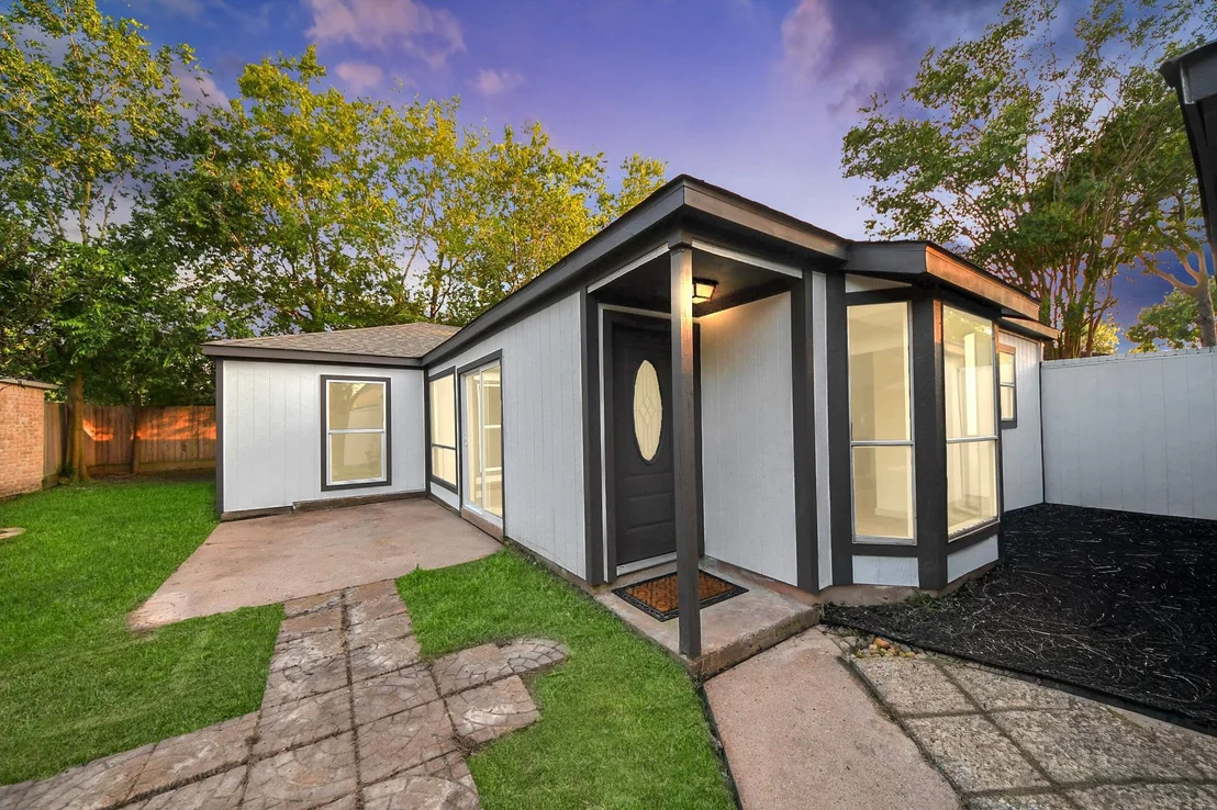 Photo of 10915 Berry Tree Drive