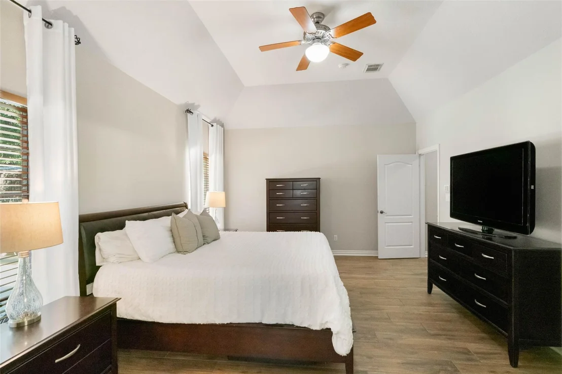 Photo of 910 Commons Vista Drive