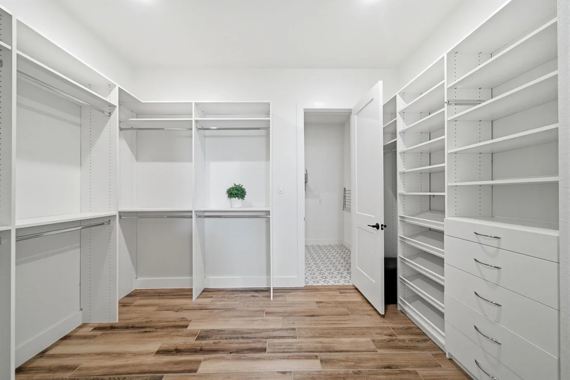 Photo of 11006 White Caterpillar Drive