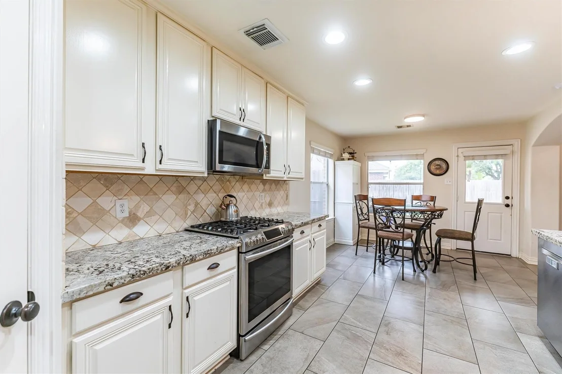Photo of 6822 Summer Bridge Lane