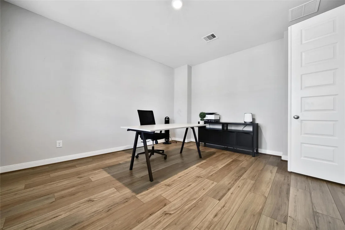 Photo of 8923 Jasper Lake Drive
