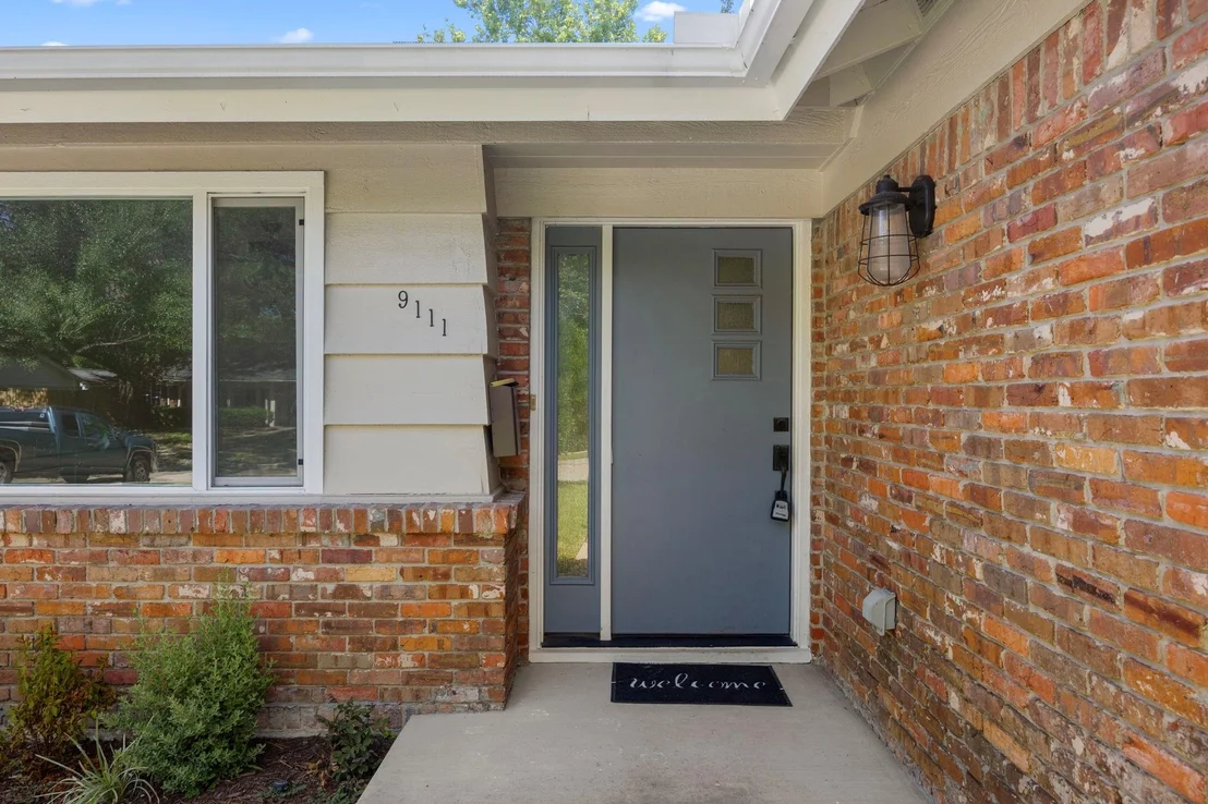 Photo of 9111 Timberside Drive