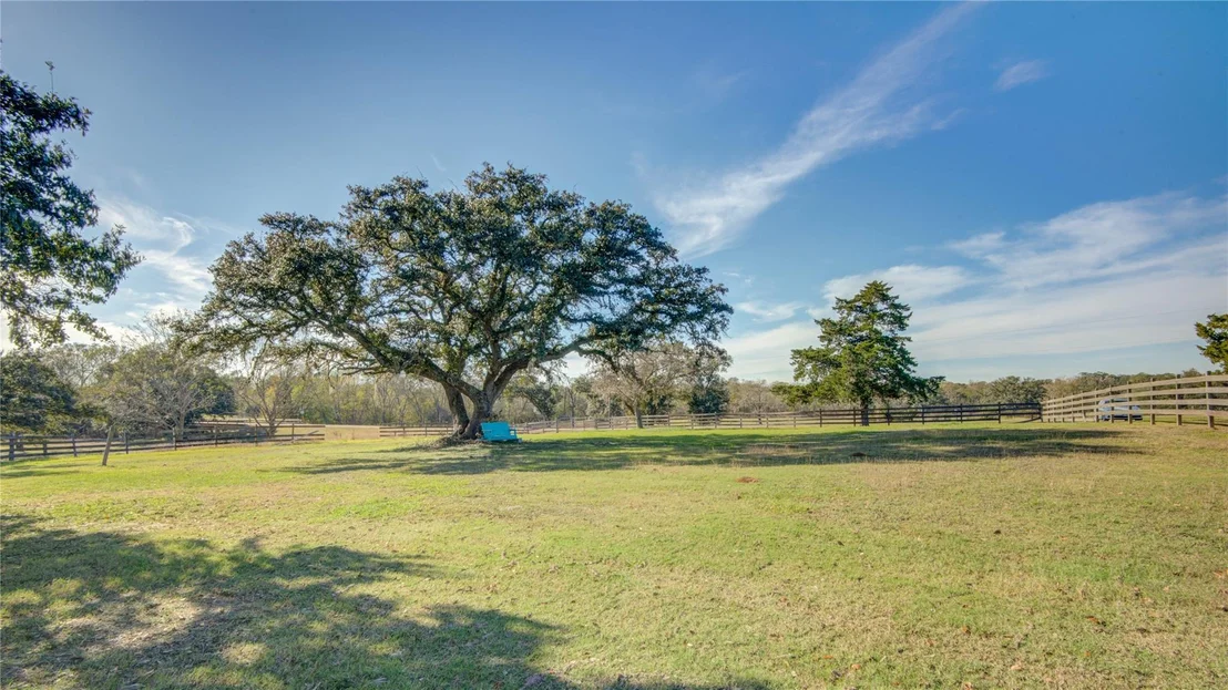 Photo of 4049 County Road 450