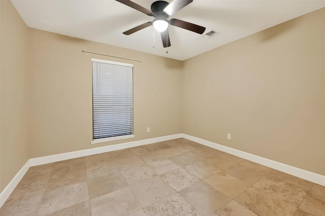 Photo of 1011 Chateau Woods Parkway Drive