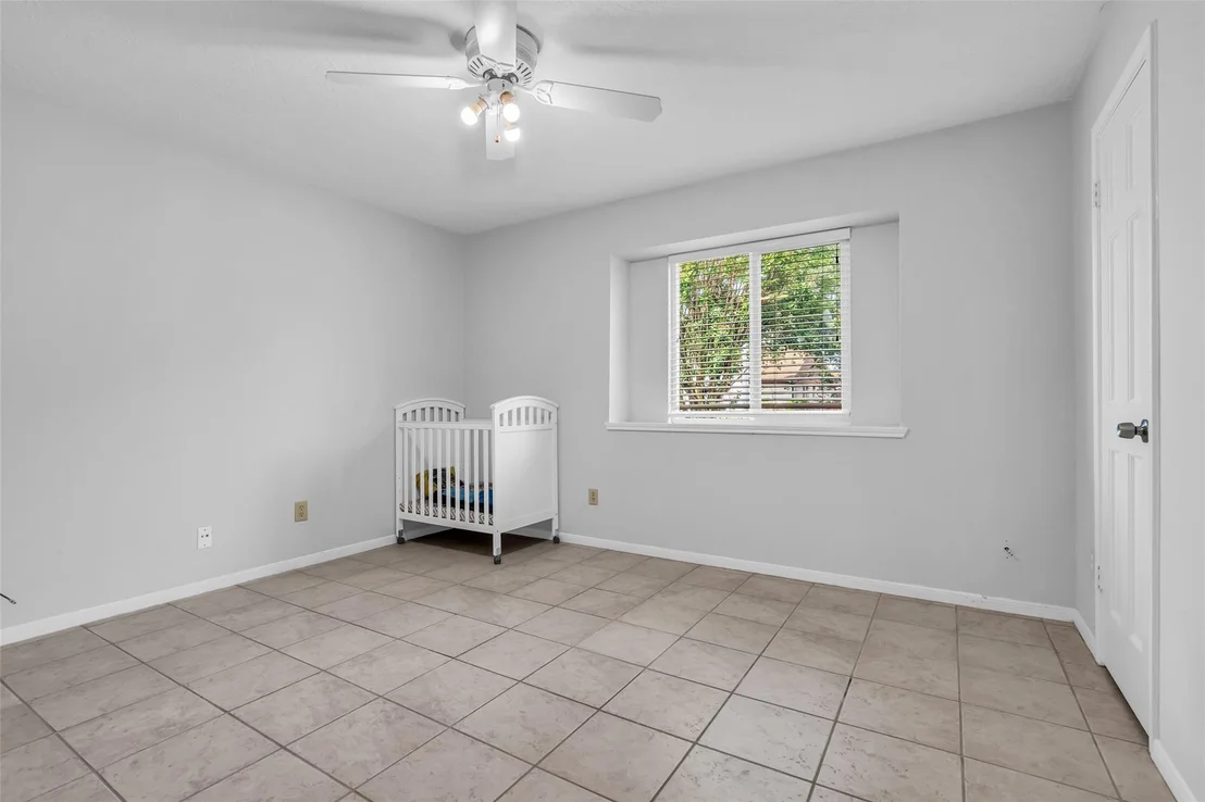 Photo of 2421 Maxwell Lane