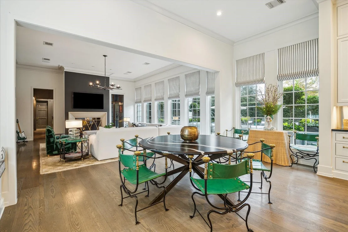 Photo of 2520 Del Monte Drive