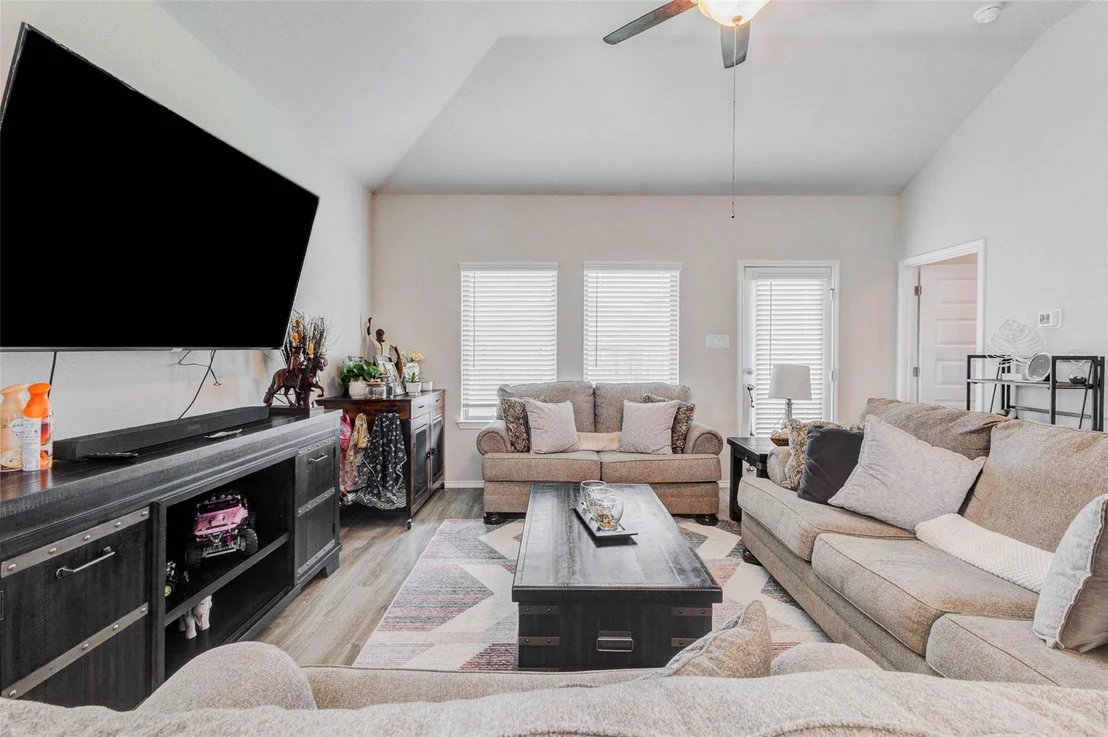 Photo of 21650 Calico Bush Trail